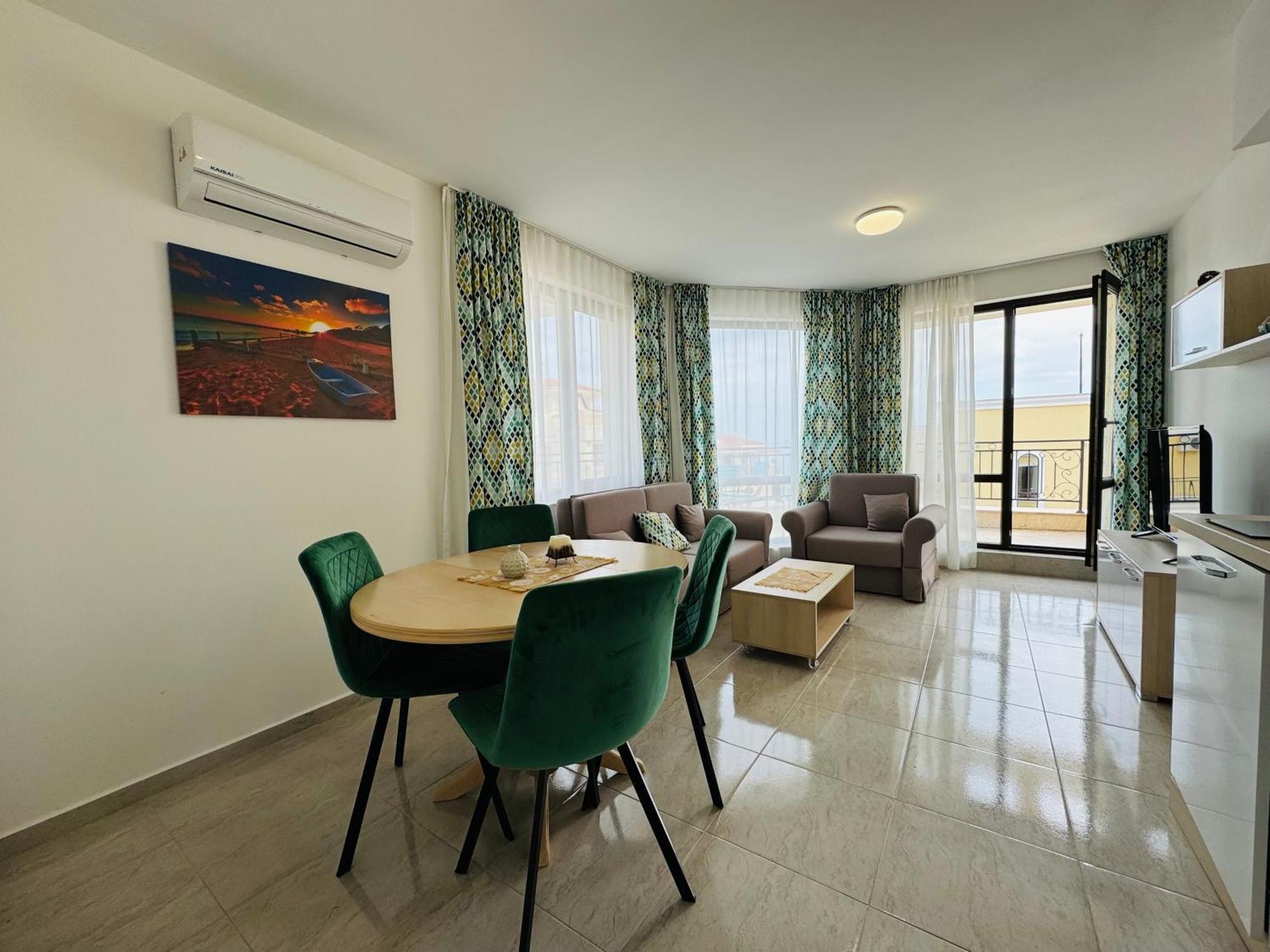 Horizon 10 'В' Apartment Sveti Vlas Esterno foto
